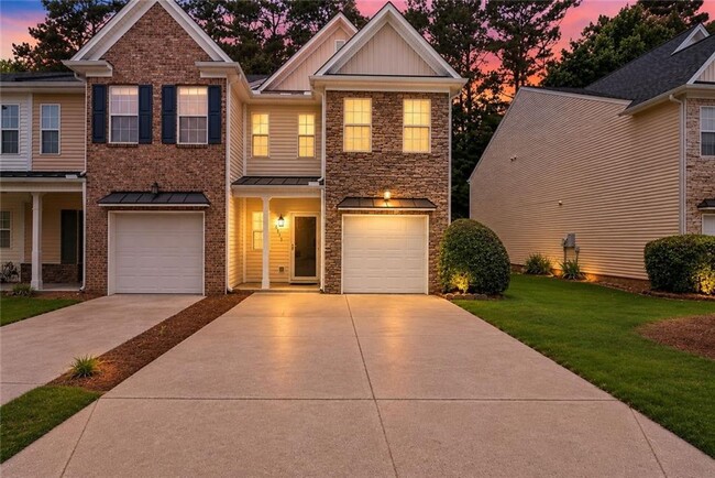 Building Photo - 2915 Greyhawk Ln