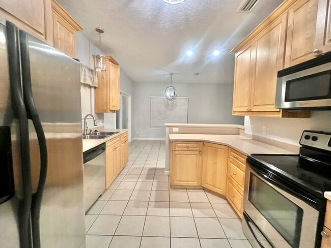 Photo - 2618 Avondale Ct