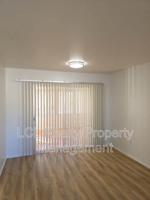 Photo - 27111 Wentworth Dr