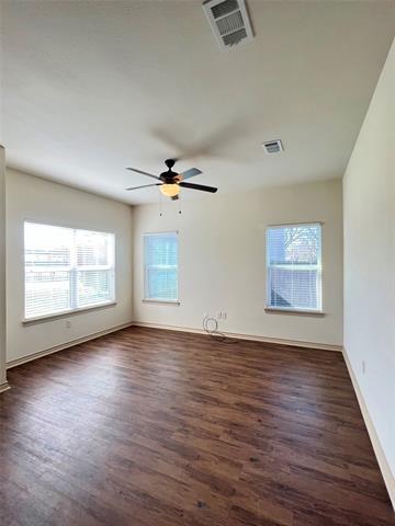 Photo - 214 Lasso Cir