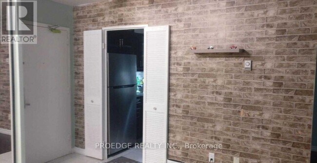 Photo - 5 Massey Square Unit 102