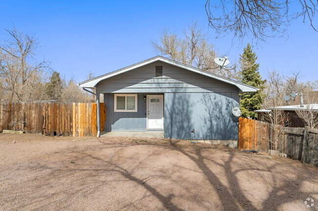 Building Photo - Spacious 3-Bedroom Duplex in Old Colorado ... Unit B Rental