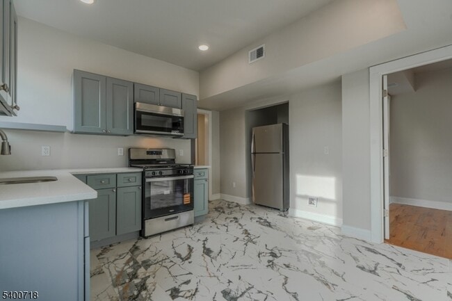 Photo - 882 S 14th St Unidad 2