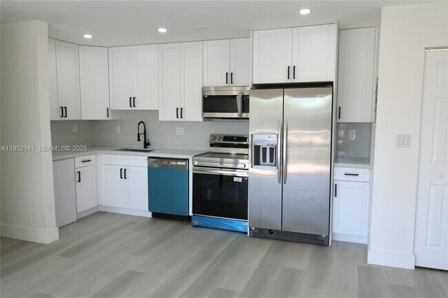 Photo - 4330 NW 79th Ave Unidad 2B