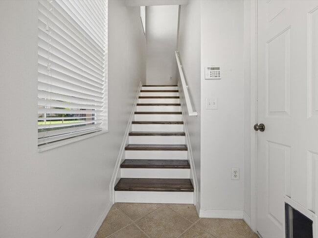 Photo - 3715 Parkridge Cir Unit 3715