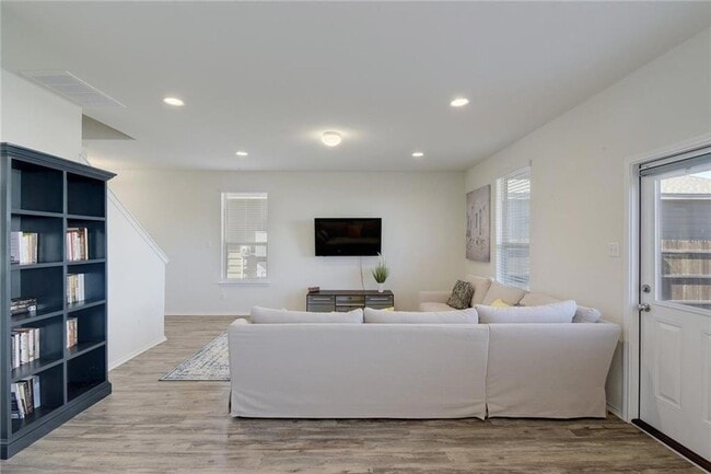 Photo - 218 Cascata Way