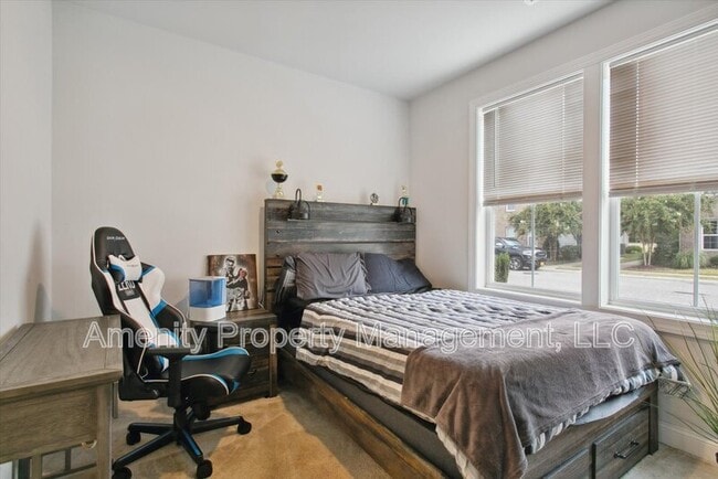 Photo - 121 Daybeacon St