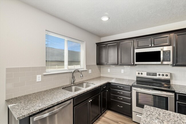 Photo - Charming 3 Bedroom Home in Nampa _ Pet Friendly!