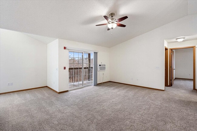 Photo - Woodland Park Apartments