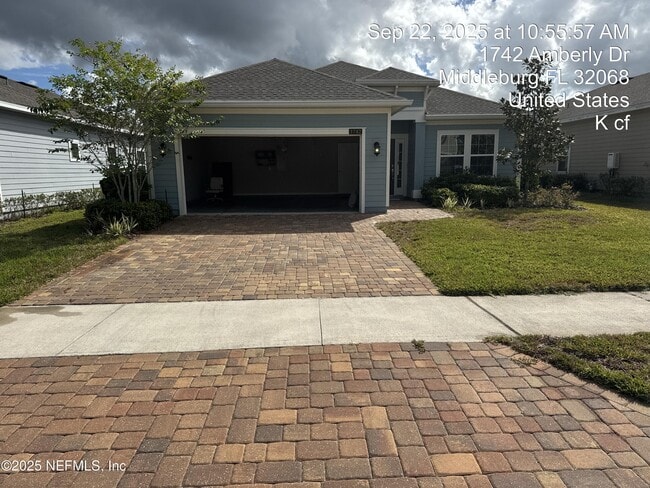 Building Photo - 1742 Amberly Dr