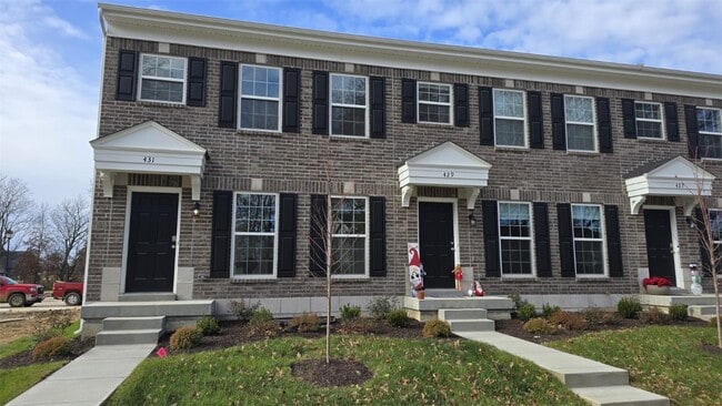 Building Photo - 431 Sunset Hollow Drive