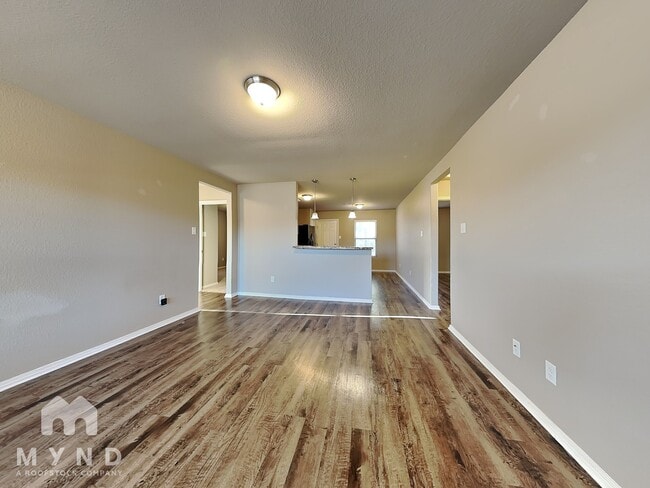 Photo - 407 Westwood Dr