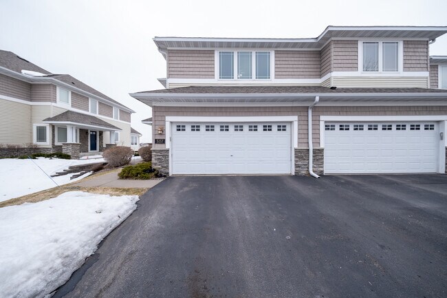 Photo - 5157 Yuma Ln N