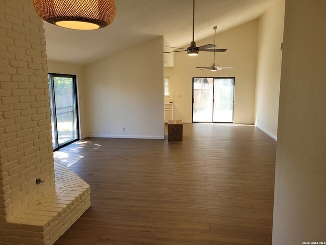 Photo - 11843 Burning Bnd St