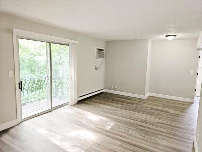 Photo - 6 Willow St Unit 6
