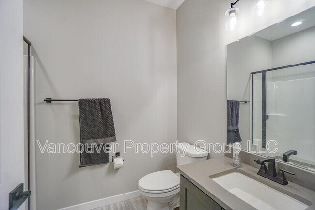 Photo - 12312 NE 113th Cir