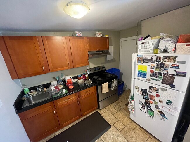 Photo - 614 Victoria St Unit 8