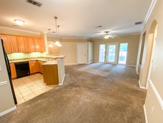 Photo - Campus View 1245 #102 Unidad 102