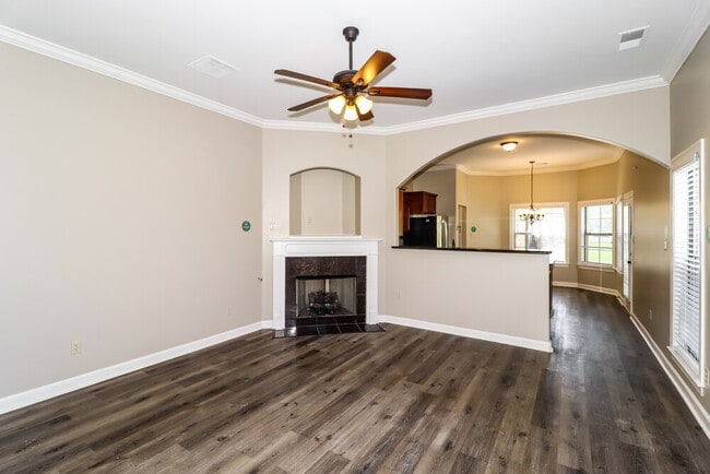 Photo - 6885 Lagrange Grove Dr