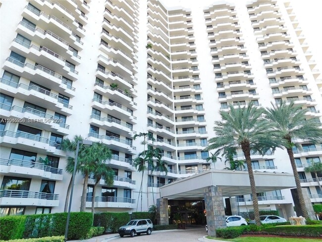 Photo - 3300 NE 191st St Unit 1002