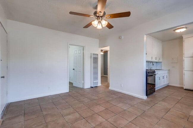 Photo - 2419 S. Ridgeley Dr