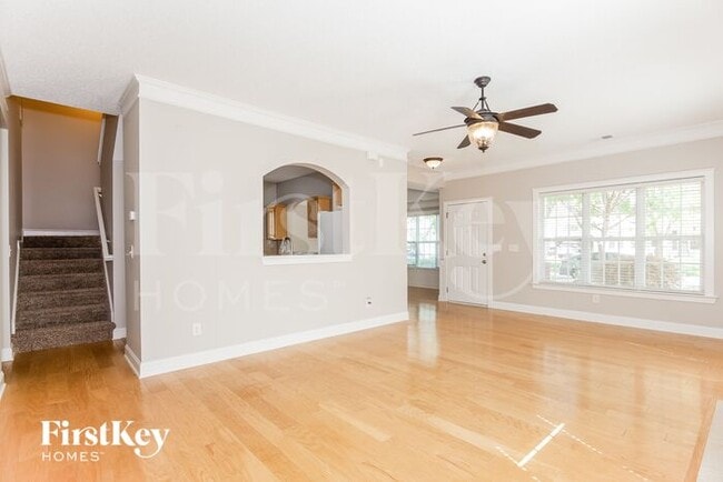 Photo - 15824 Robins Way