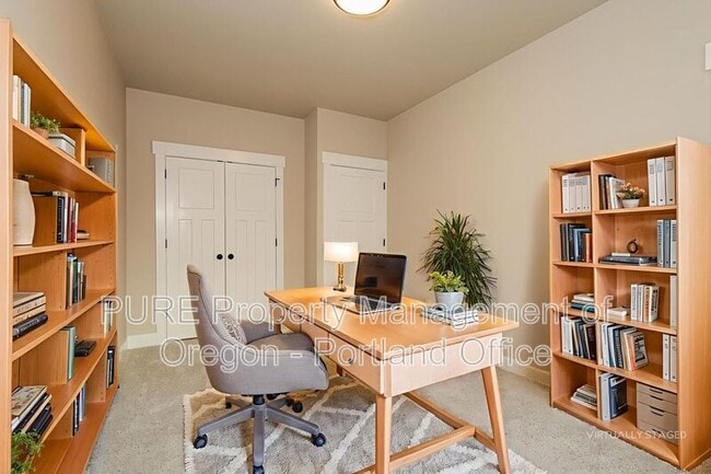 Photo - 2659 NE Justus Ave