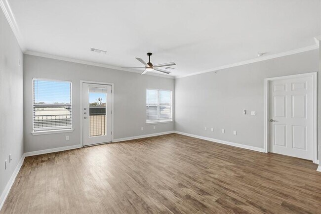 Photo - 2502 Leon St Unit 414