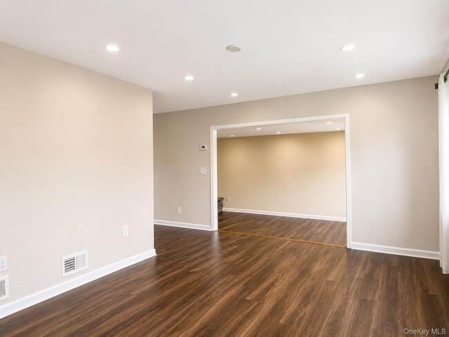 Photo - 7 Mindy Ln