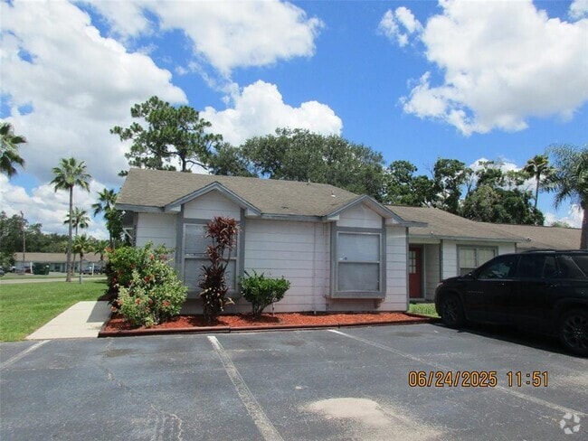Building Photo - 3125 Wickham Ave Rental
