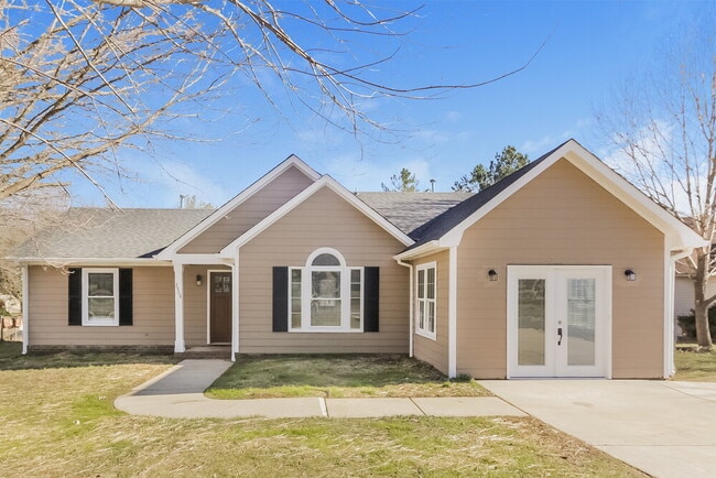 Building Photo - 2808 Faircroft Way