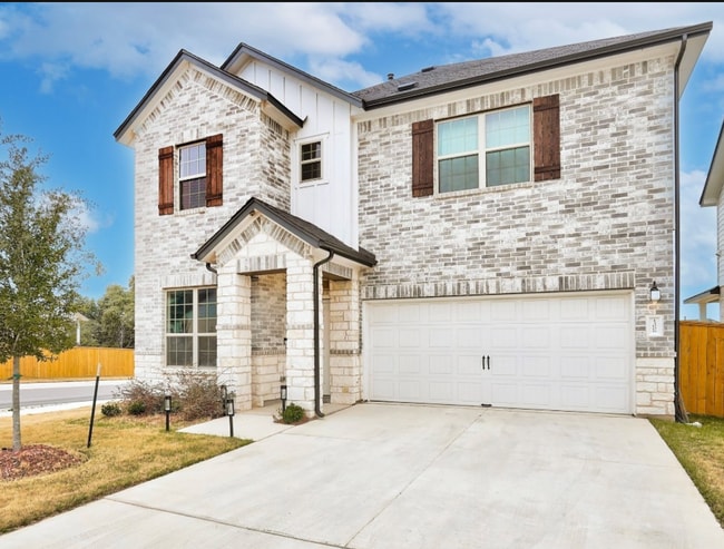 Building Photo - 13006 Bloomington Dr