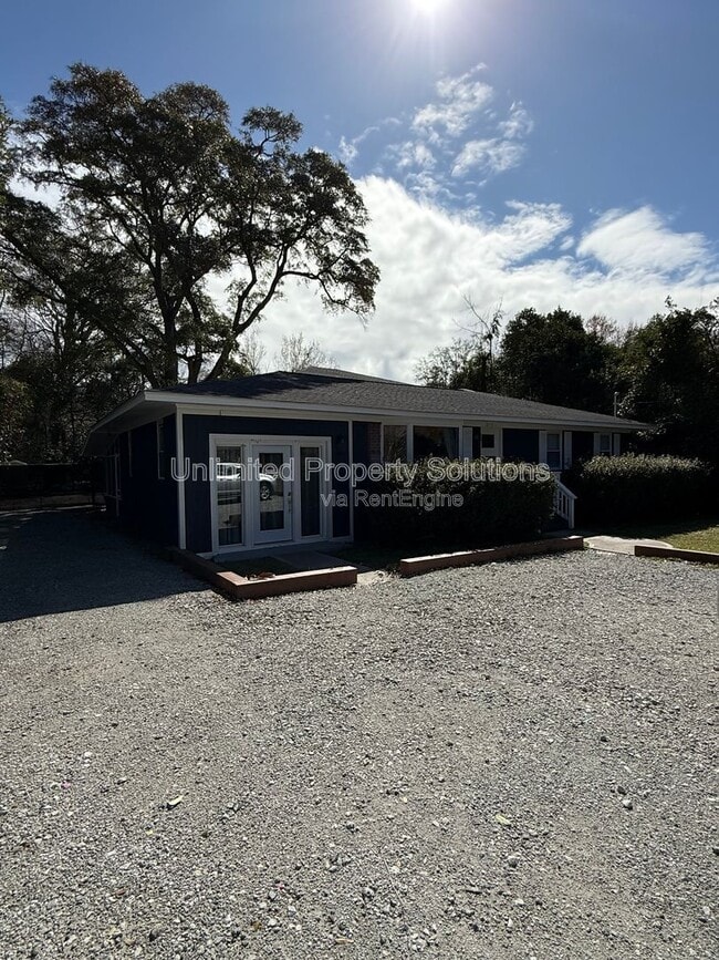 Photo - 312 Wood Dale Dr Unit B