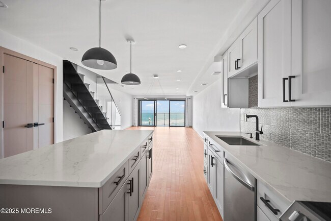 Photo - 510 Ocean Ave N Unidad 14