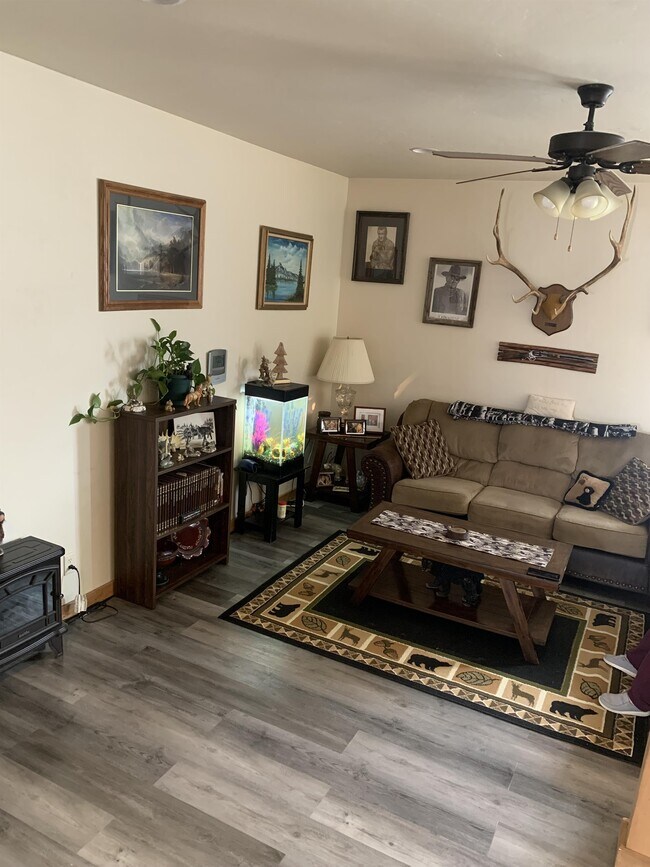 Photo - 347 Colter Loop