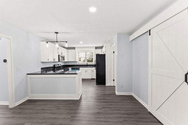 Photo - 2412 Bendemeer Dr