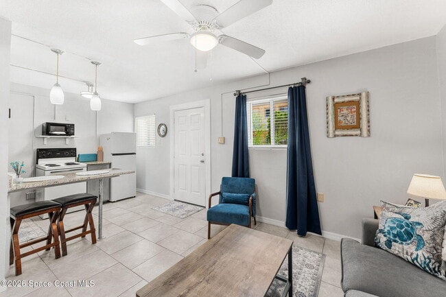 Photo - 211 Circle Dr Unit 3