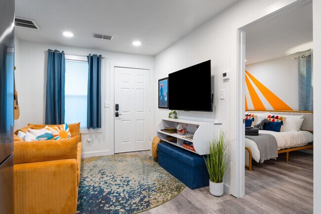 1206 1/2 Haskell Street-SI ID1244656P