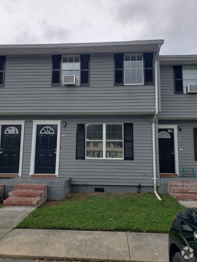 Building Photo - Townhouse for Rent Unit 10E