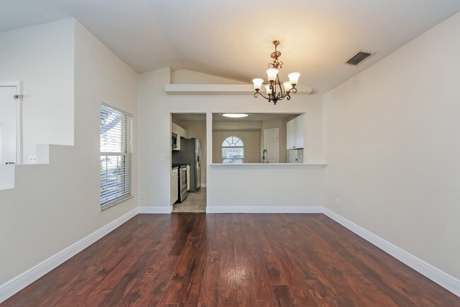 Photo - 538 Beth Ann St