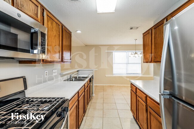 Photo - 2606 Olster Dr