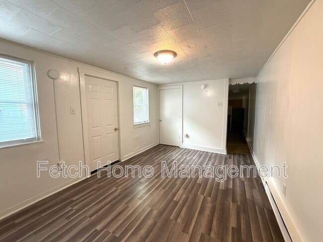 Photo - 141 S Prince St