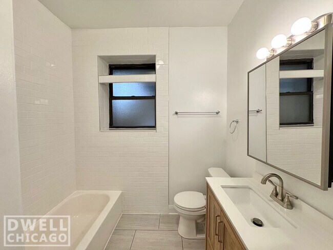 Photo - 3142 W Belden Ave Unit 2323