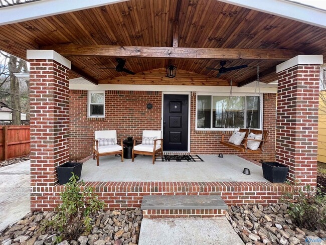 Photo - 1612 NE Wellman Ave