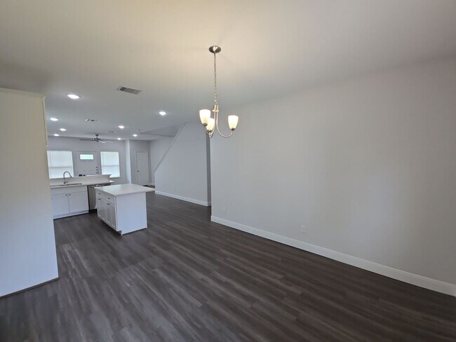 Photo - 8235 Locksley Rd Unidad A