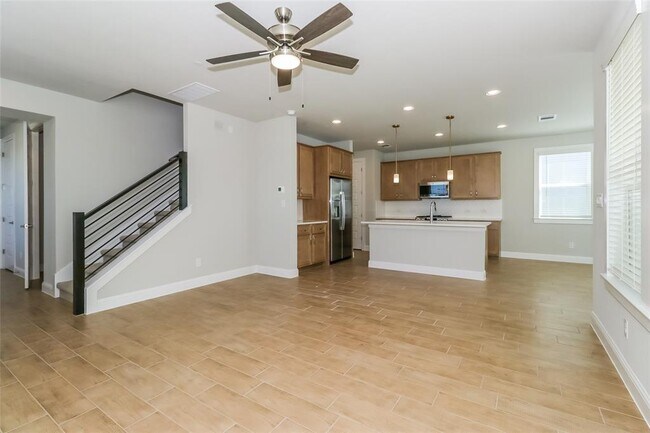 Photo - 2605 Sam Bass Rd