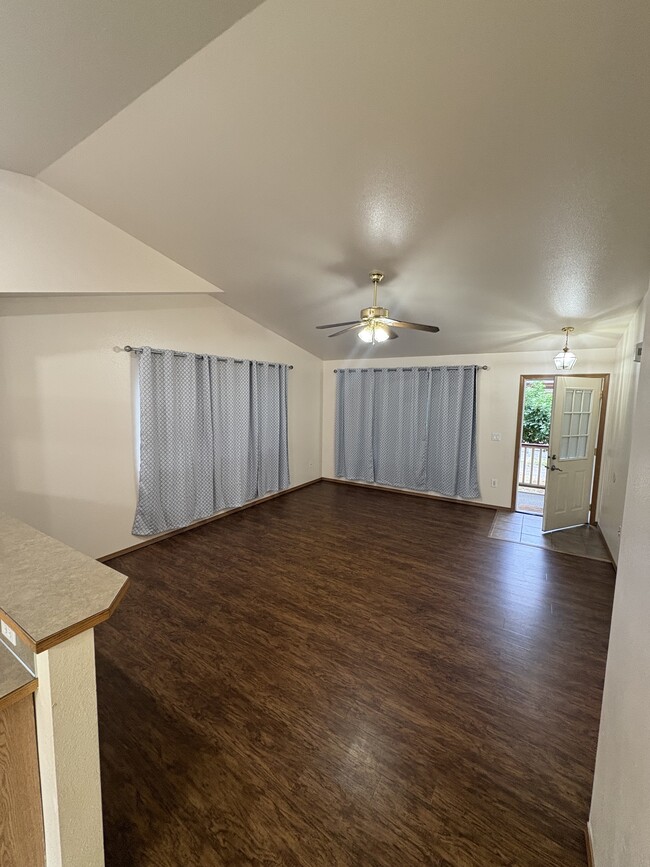 Photo - 9101 Boulder Ln SE
