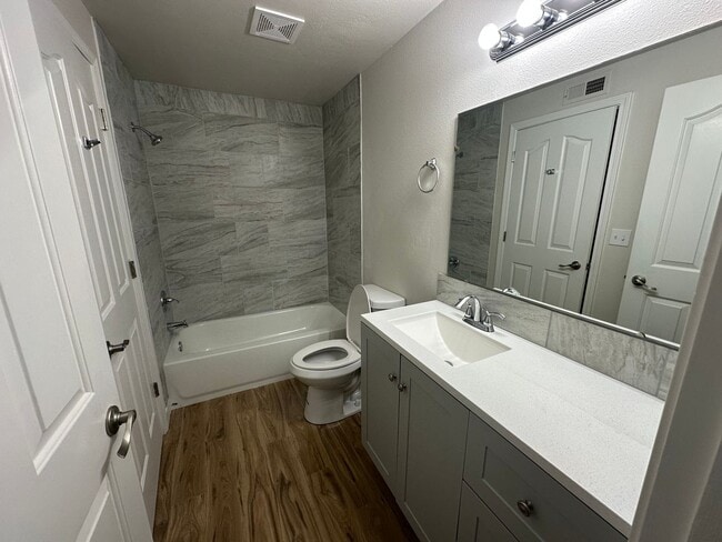 Photo - Beautifully Renovated Townhome at Woodvine