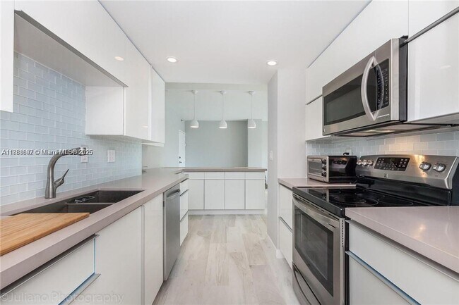 Photo - 2451 Brickell Ave