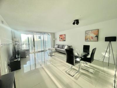 Building Photo - 2030 S Ocean Dr Unit 903